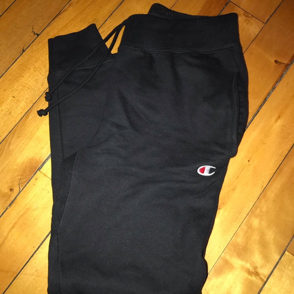 Champion reverse weave black joggers size S
